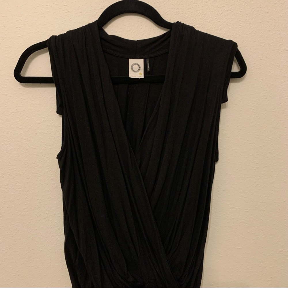 Akemi + Kin Tank Top - Picture 6 of 6